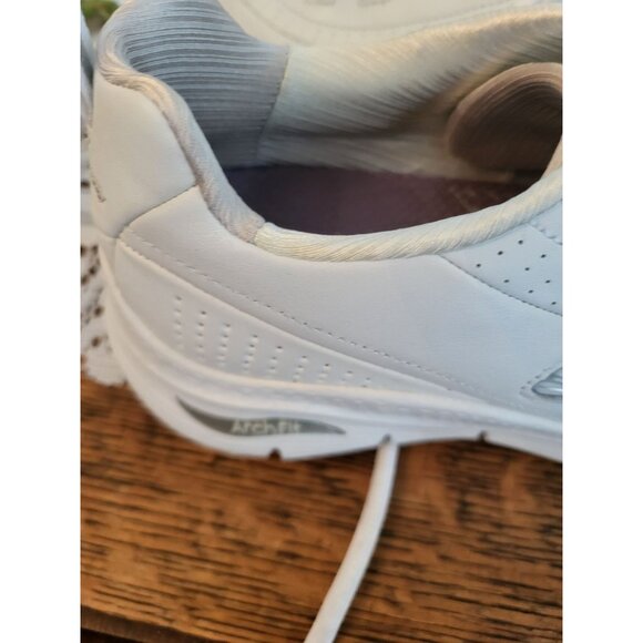 Skechers White Arch Fit Air Cooled Sneakers sz 8.5 Leather Retro Chunky Minimal - Picture 5 of 6